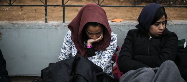 Мигранты - Sputnik Узбекистан