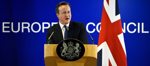 Бирлашган Қироллик Бош вазири Дэвид Кэмерон Бирлашган Қироллик Бош вазири Дэвид Кэмерон - Sputnik Ўзбекистон