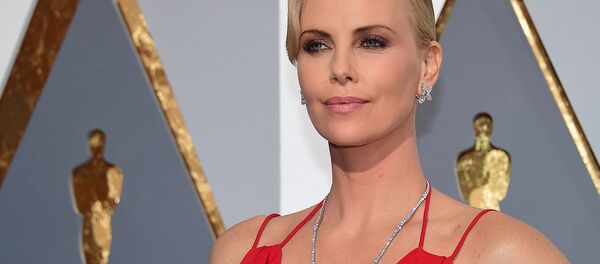 Актриса Шарлиз Терон Актриса Шарлиз Терон - Sputnik Узбекистан