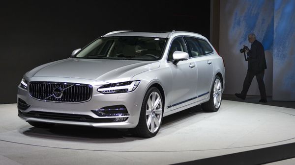 Volvo V90  - Sputnik Ўзбекистон