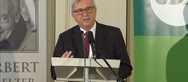 Не будем повторять ошибки – Юнкер объяснил, почему Украину не возьмут в ЕС Не будем повторять ошибки – Юнкер объяснил, почему Украину не возьмут в ЕС - Sputnik Узбекистан