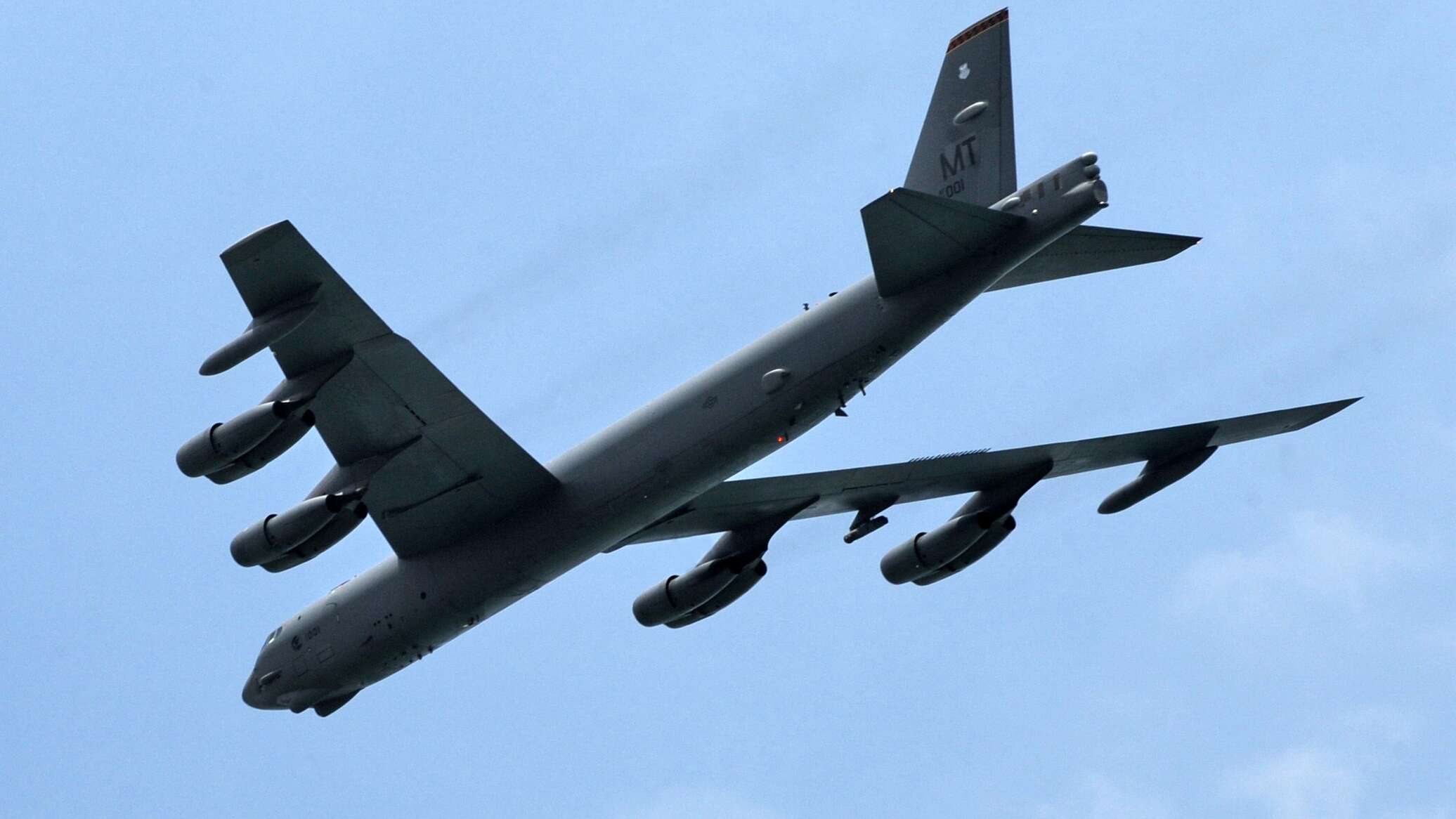американский стратегический бомбардировщик б-52. Boeing b-52 stratofortress. Boeing b-52h. 5. B-52h stratofortress ввс.