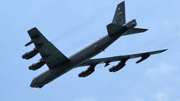 Американский бомбардировщик B-52 - Sputnik Узбекистан