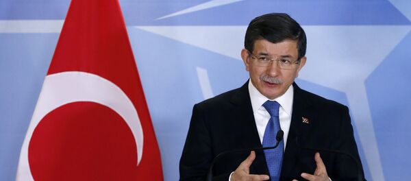 Туркия Бош вазири Аҳмад Довудўғли Туркия Бош вазири Аҳмад Довудўғли - Sputnik Ўзбекистон