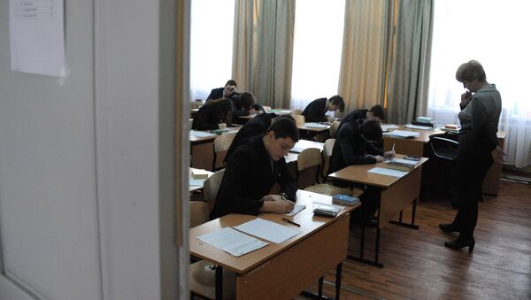 Контрольная работа в школе - Sputnik Узбекистан