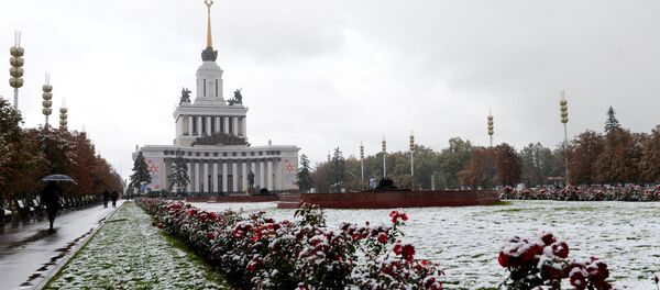 Павильон Центральный на ВДНХ в Москве - Sputnik Узбекистан