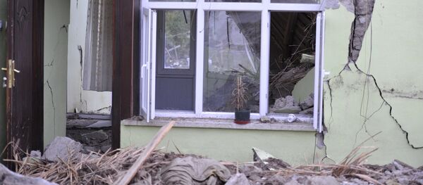 Последствия землетрясения Последствия землетрясения - Sputnik Узбекистан