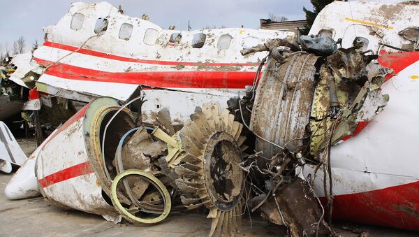 Обломки польского правительственного самолета Ту-154 - Sputnik Узбекистан