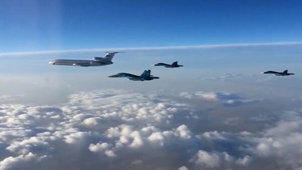 Вылет первой группы самолетов ВКС России с авиабазы Хмеймим - Sputnik Узбекистан