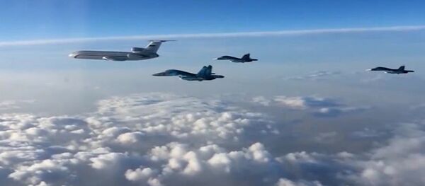 Вылет первой группы самолетов ВКС России с авиабазы Хмеймим  - Sputnik Ўзбекистон