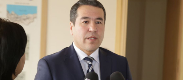 Начальник Управления контроля за рекламной деятельностью и защиты прав потребителей Госкомконкуренции Дильшод Азимов Начальник Управления контроля за рекламной деятельностью и защиты прав потребителей Госкомконкуренции Дильшод Азимов - Sputnik Узбекистан