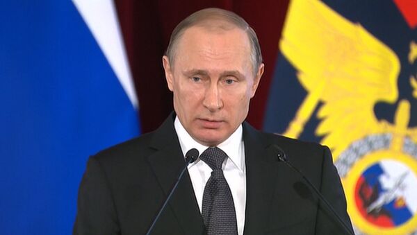 Путин призвал не допустить в России ситуацию с миграцией, как в ЕС - Sputnik Узбекистан