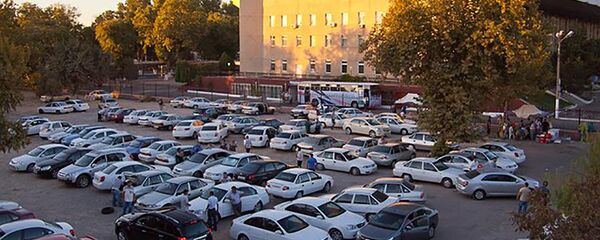 Автомобильная стоянка - Sputnik Узбекистан