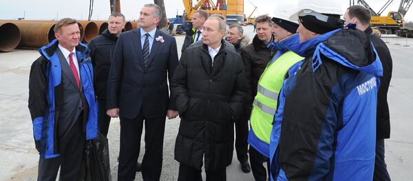 Рабочая поездка президента РФ В. Путина в Крымский федеральный округ Рабочая поездка президента РФ В. Путина в Крымский федеральный округ - Sputnik Узбекистан