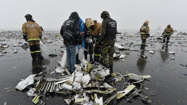 Пассажирский самолет Boeing-737-800 разбился при посадке в аэропорту Ростова-на-Дону - Sputnik Узбекистан