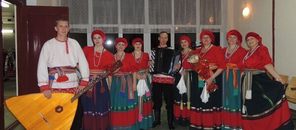 Народный ансамбль «Сибирский Узор» Народный ансамбль «Сибирский Узор» - Sputnik Узбекистан