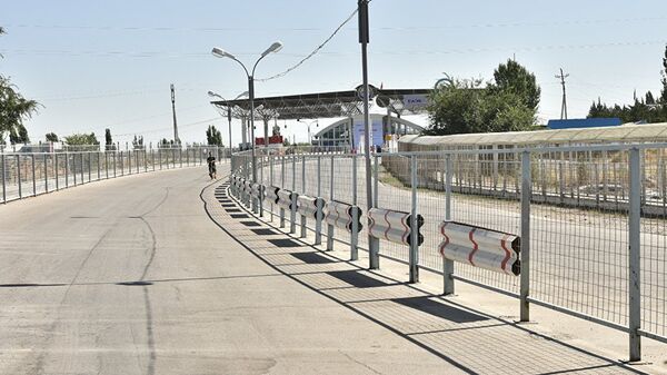 Контрольно пропускной пункт на границе с Кыргызстаном - Sputnik Узбекистан