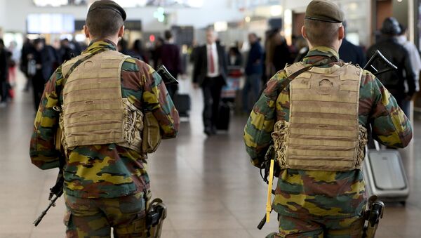 Полиция в аэропорте Брюсселя - Sputnik Узбекистан