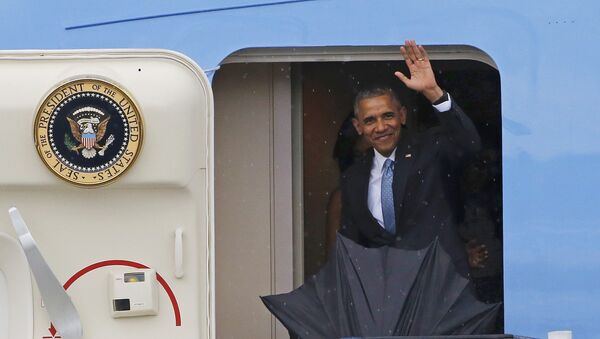 AQSh prezidenti Barak Obama Gavana aeroportida - Sputnik O‘zbekiston