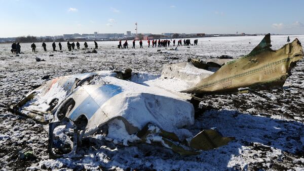 На месте крушения пассажирского самолета Boeing-737-800 - Sputnik Узбекистан