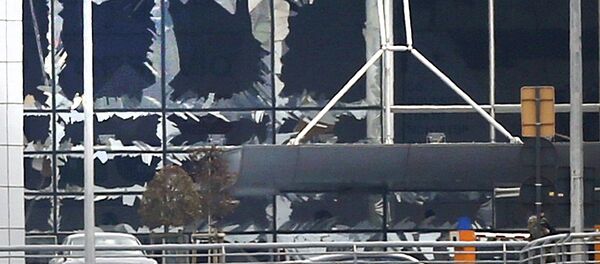 Последствия взрыва в Аэропорту Брюсселя - Sputnik Узбекистан