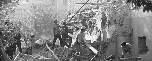 РАЗБОРКА ЗДАНИЕ ТАШКЕНТ ЗЕМЛЕТРЯСЕНИЕ - Sputnik Узбекистан