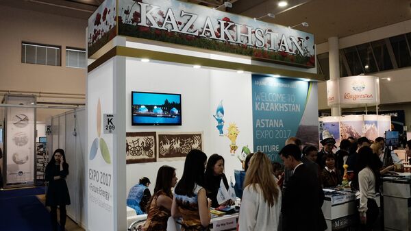 Стенд Казахстана на туристической выставке MITT-2016 в Москве Стенд Казахстана на туристической выставке MITT-2016 в Москве - Sputnik Узбекистан