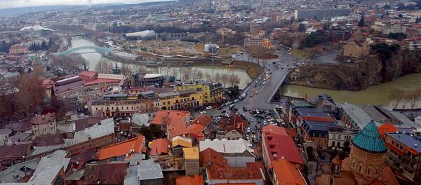 Vid na Tbilisi s visoti ptichyego poleta Vid na Tbilisi s visoti ptichyego poleta - Sputnik O‘zbekiston