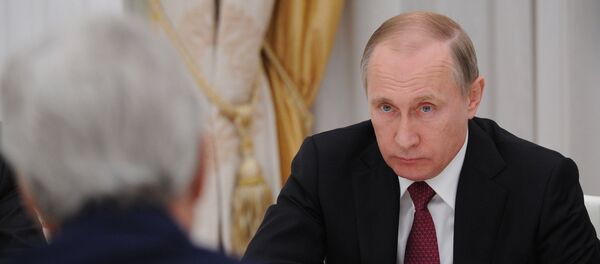 Россия Президенти В. Путин ва АҚШ Давлат котиби Ж. Керри учрашуви Россия Президенти В. Путин ва АҚШ Давлат котиби Ж. Керри учрашуви - Sputnik Ўзбекистон