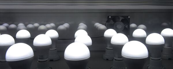 Светодиодли чироқлар цехи. Светодиодли чироқлар цехи. - Sputnik Ўзбекистон