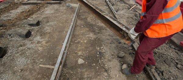 Сотрудники дорожных служб за работой Сотрудники дорожных служб за работой - Sputnik Узбекистан