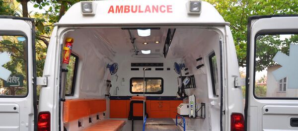 Машина скорой медицинской помощи Машина скорой медицинской помощи - Sputnik Узбекистан