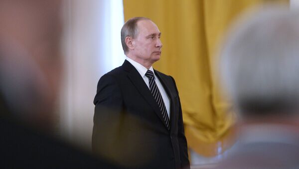 Президент РФ В. Путин вручил госнаграды военным, участвовавшим в антитеррористической операции в Сирии - Sputnik Узбекистан