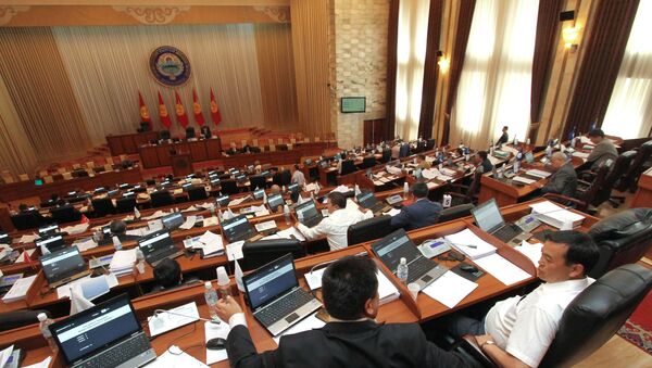 Депутаты парламента Кыргызстана - Sputnik Узбекистан