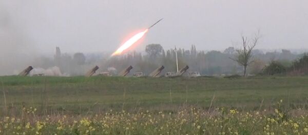 Ракетные установки Азербайджана ударили по Нагорному Карабаху Ракетные установки Азербайджана ударили по Нагорному Карабаху - Sputnik Ўзбекистон