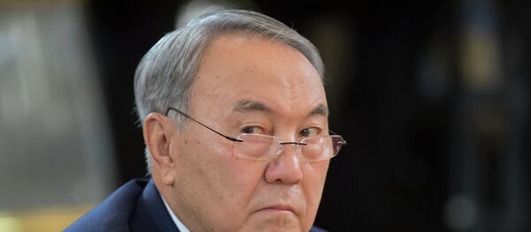 Қозоғистон президенти Нурсултан Назарбаев Қозоғистон президенти Нурсултан Назарбаев - Sputnik Ўзбекистон