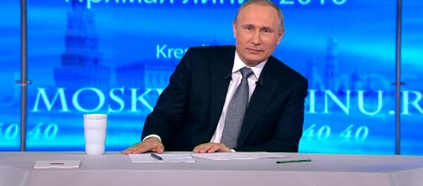 Путин ответил на вопрос о тонущих Порошенко и Эрдогане - Sputnik Узбекистан