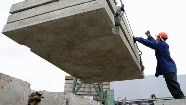 Работа Комбината строительных материалов - Sputnik Узбекистан