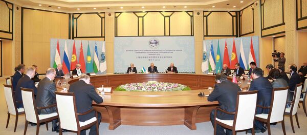 Встреча Ислама Каримова с секретарями Совбезов стран ШОС в Ташкенте Встреча Ислама Каримова с секретарями Совбезов стран ШОС в Ташкенте - Sputnik Узбекистан