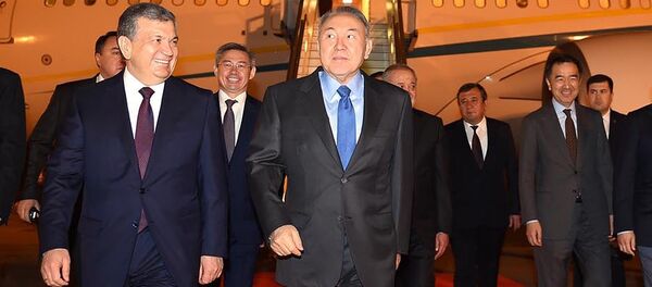 Қозоғистон президенти Тошкентга келди Қозоғистон президенти Тошкентга келди - Sputnik Ўзбекистон