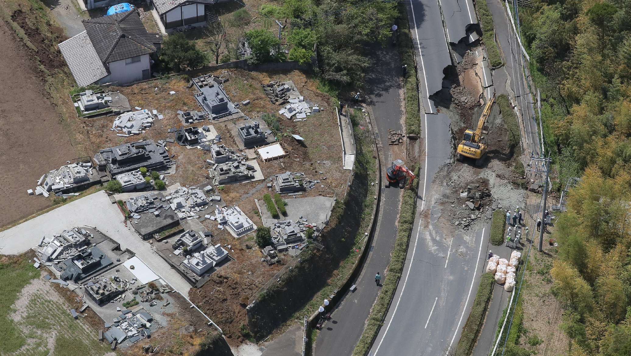 Kyushu Earthquake Halts Major Japanese Auto and Chip Production