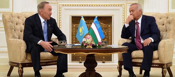 Президенты Нурсултан Назарбаев и Ислам Каримов Президенты Нурсултан Назарбаев и Ислам Каримов - Sputnik Узбекистан