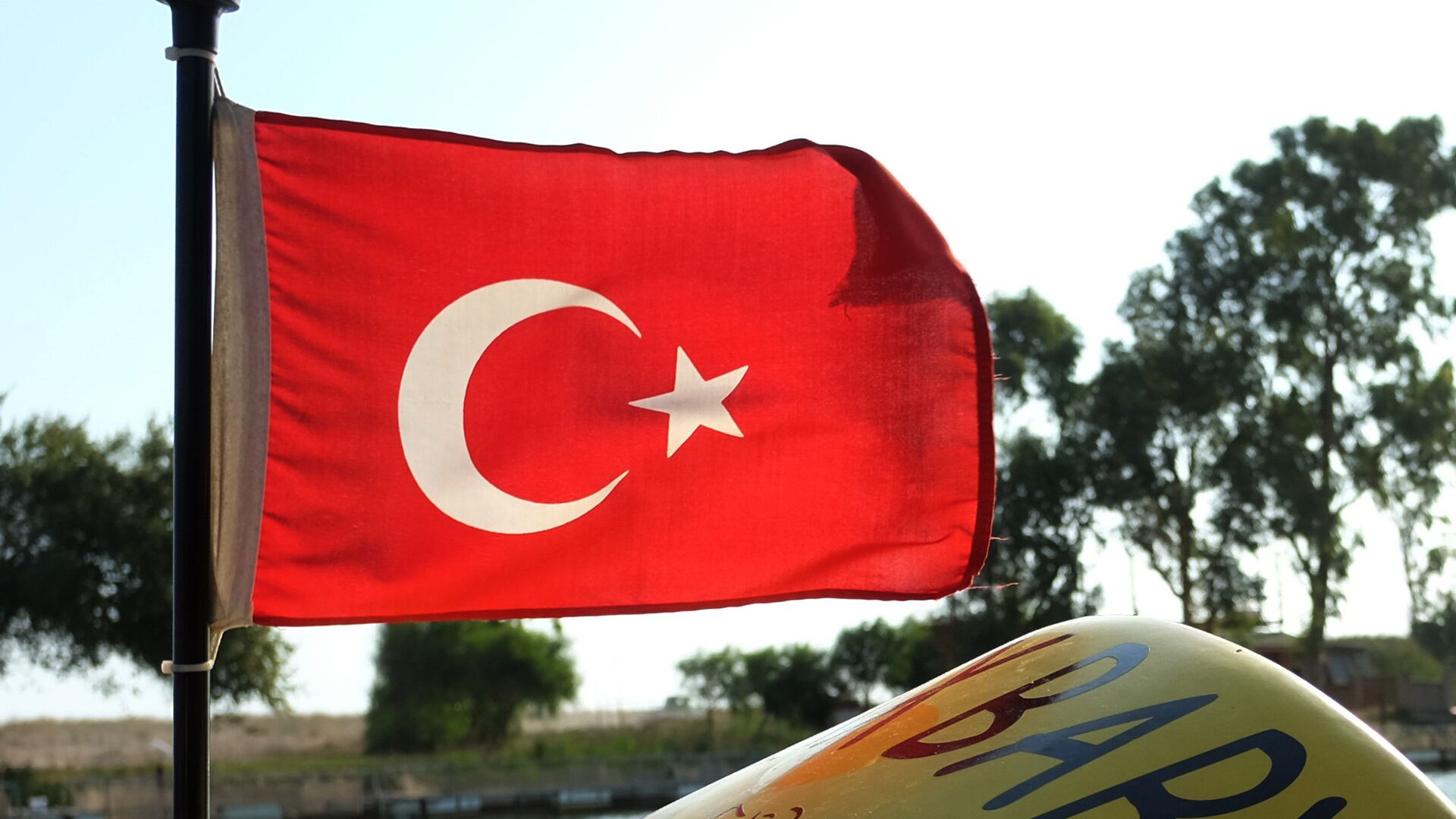 Флаг Турции - Sputnik Узбекистан, 1920, 09.03.2021