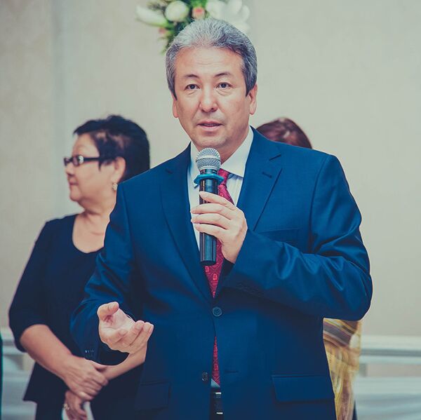 Адахан Мадумаров (декабрь 2007 — май 2008) Адахан Мадумаров (декабрь 2007 — май 2008) - Sputnik Узбекистан