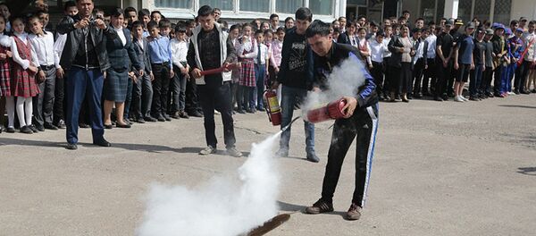 Аҳолини фавқулодда ҳолатларга таёргарлигини ошириш ҳақида амалий семинар Аҳолини фавқулодда ҳолатларга таёргарлигини ошириш ҳақида амалий семинар - Sputnik Ўзбекистон