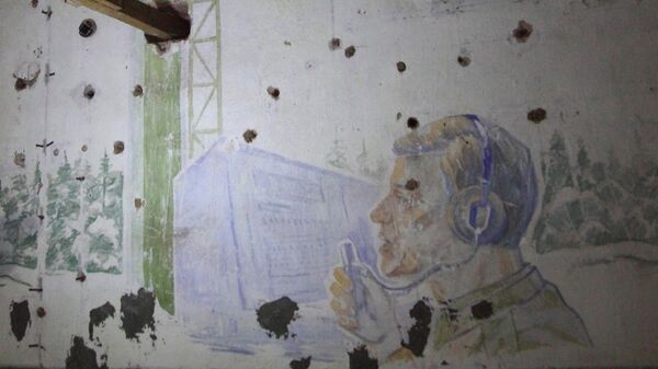 Рисунок на стене в бункере в Элее - Sputnik Узбекистан