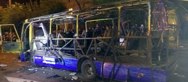 Взрыв автобуса в Ереване Взрыв автобуса в Ереване - Sputnik Узбекистан