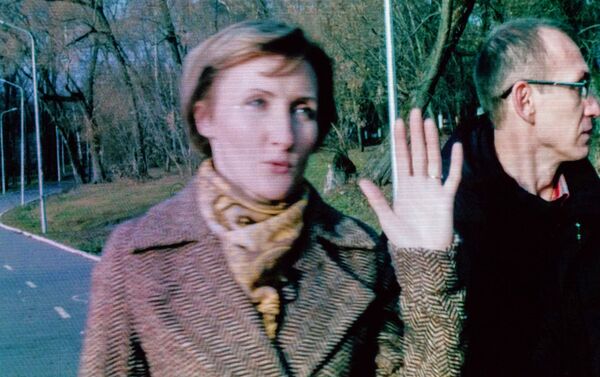 Кадры документального фильма о хирурге Ренате Акчурине Близко к сердцу. Пациентка, которой Акчурин пришил руку Кадры документального фильма о хирурге Ренате Акчурине Близко к сердцу. Пациентка, которой Акчурин пришил руку - Sputnik Узбекистан