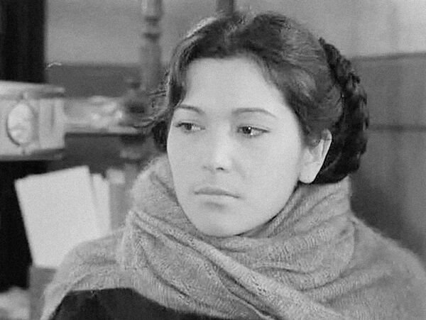  Узбекская актриса Тамара Шакирова. Кадр из фильма: Ленинградцы - дети мои (1980) - Sputnik Узбекистан