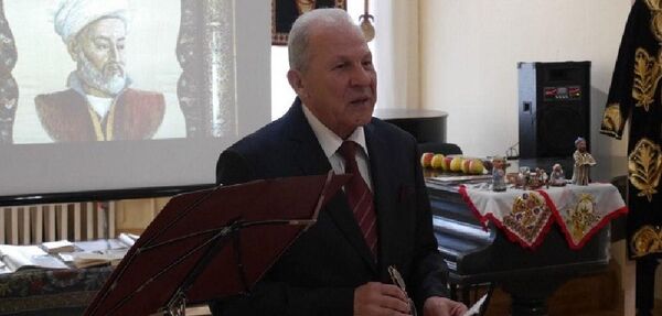 Алишер Навоийнинг 575 йиллигига бағишланган тадбир Алишер Навоийнинг 575 йиллигига бағишланган тадбир - Sputnik Ўзбекистон